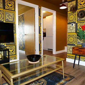  Apartment Ultra Deluxe Versace Near Sheffield Full Sky Tv